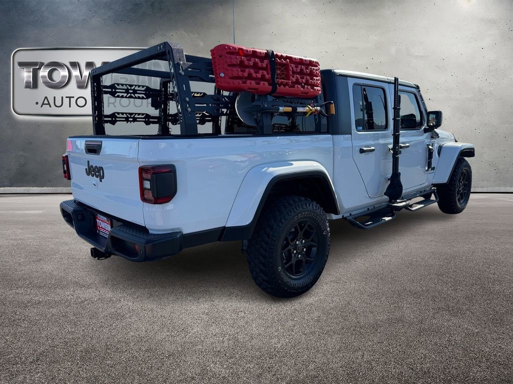 Used 2025 Jeep Gladiator Willys image 4