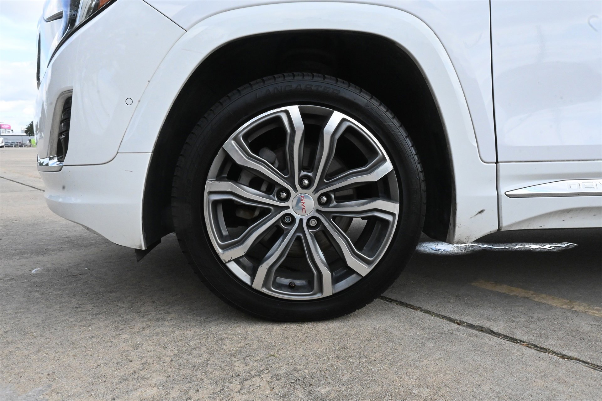 Used 2018 GMC Terrain Denali image 29