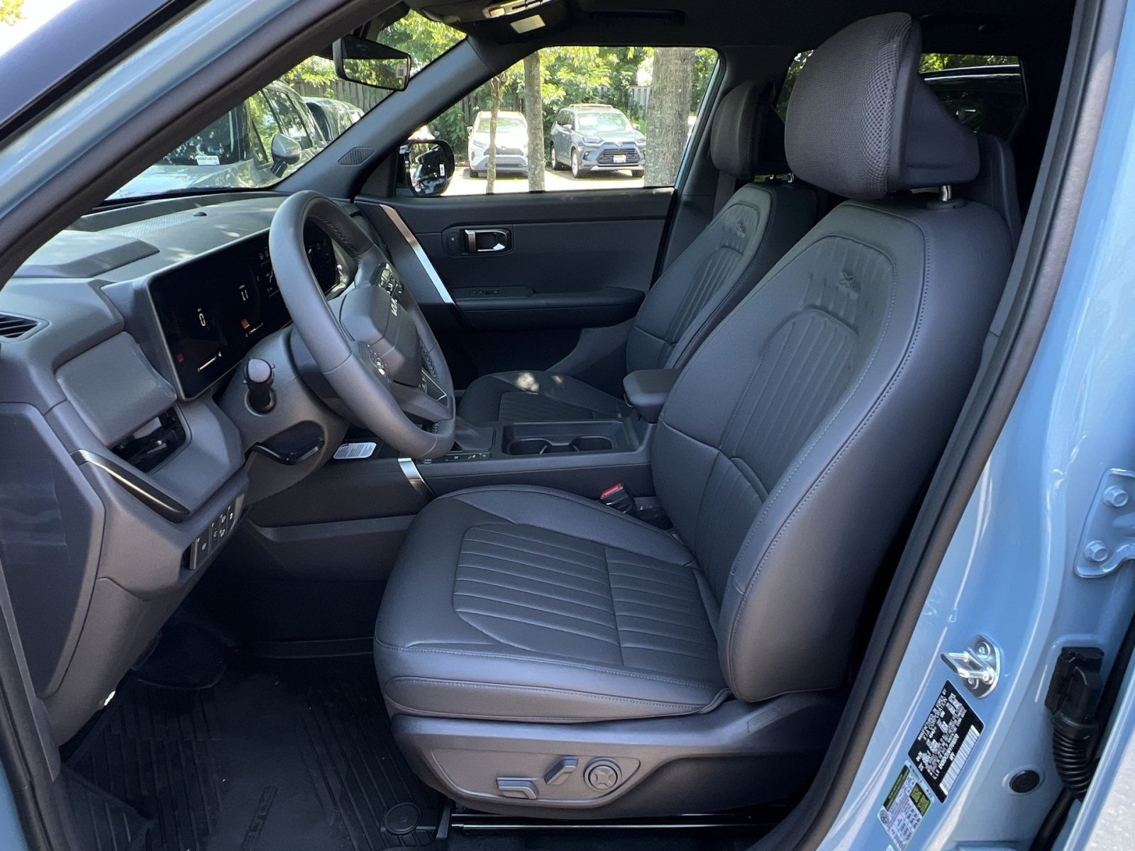 New 2027 Kia Seltos X-Line S w/ X-Line S Premium Package AWD/4WD image 18