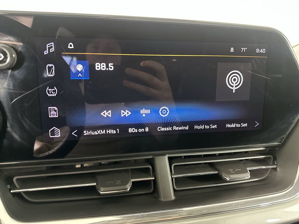 Used 2024 Chevrolet Trax LT w/ Driver Confidence Package FWD image 16