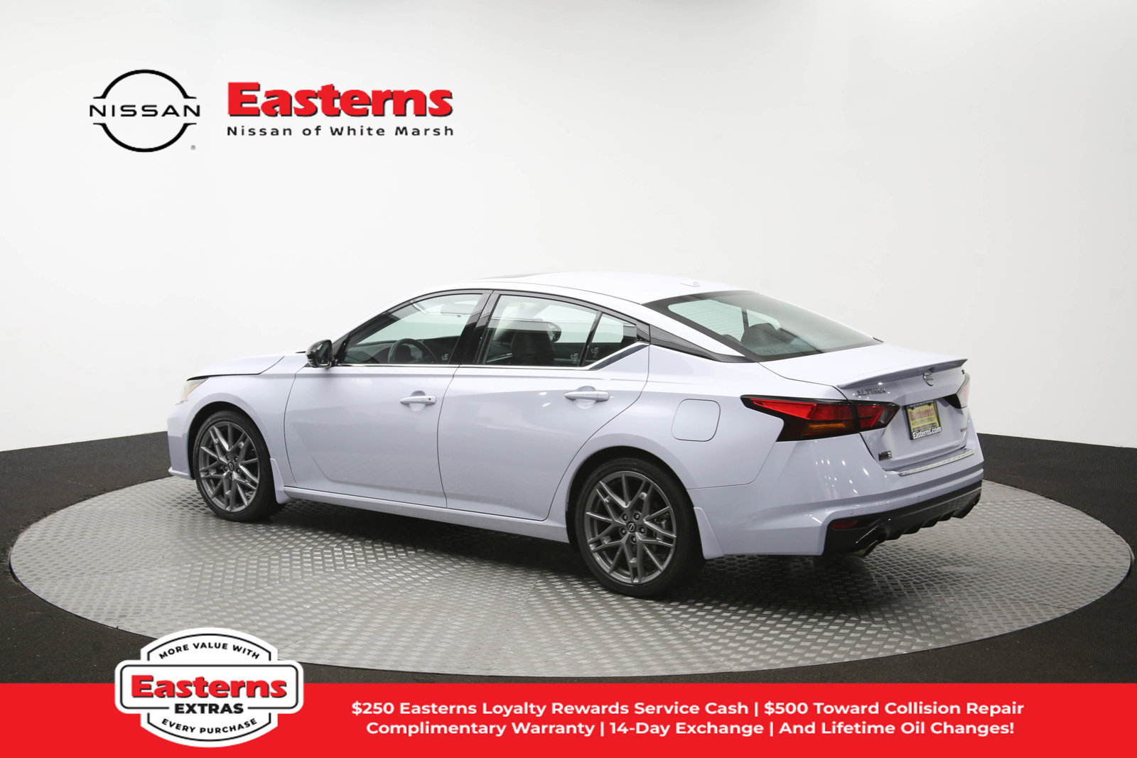 Used 2023 Nissan Altima 2.0 SR FWD image 62
