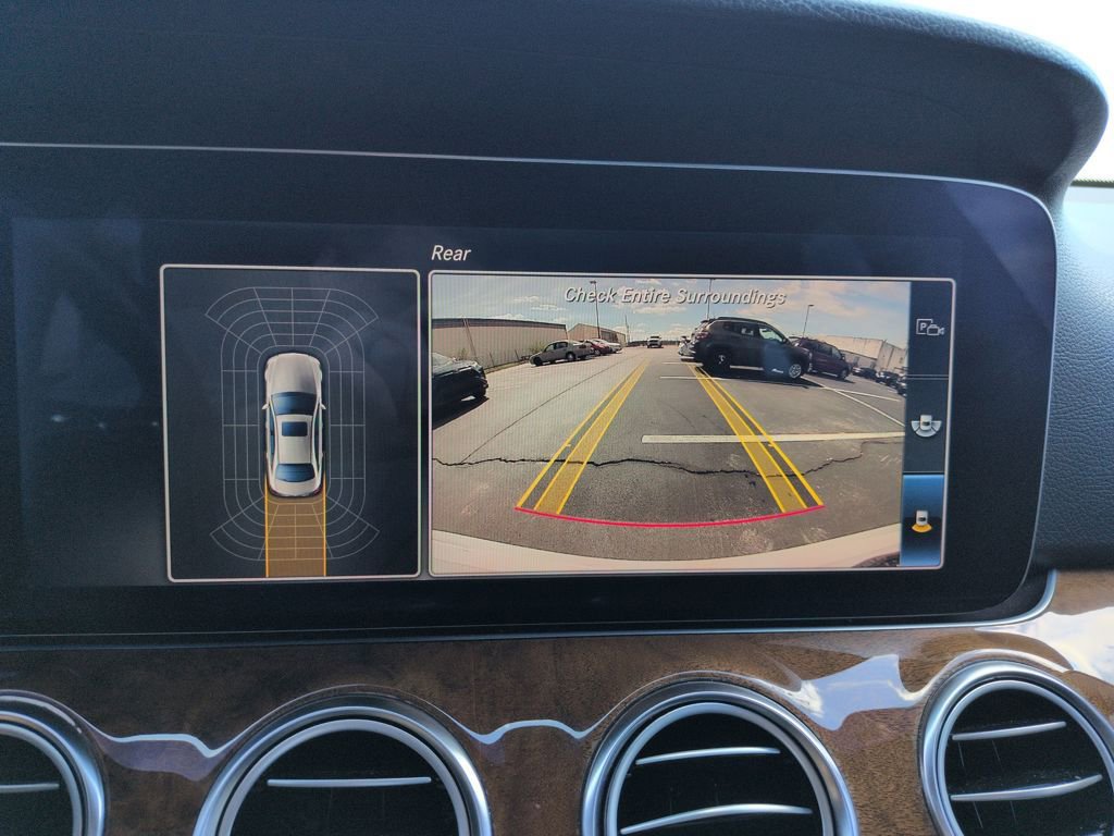 Used 2018 Mercedes-Benz E 300 4MATIC image 21