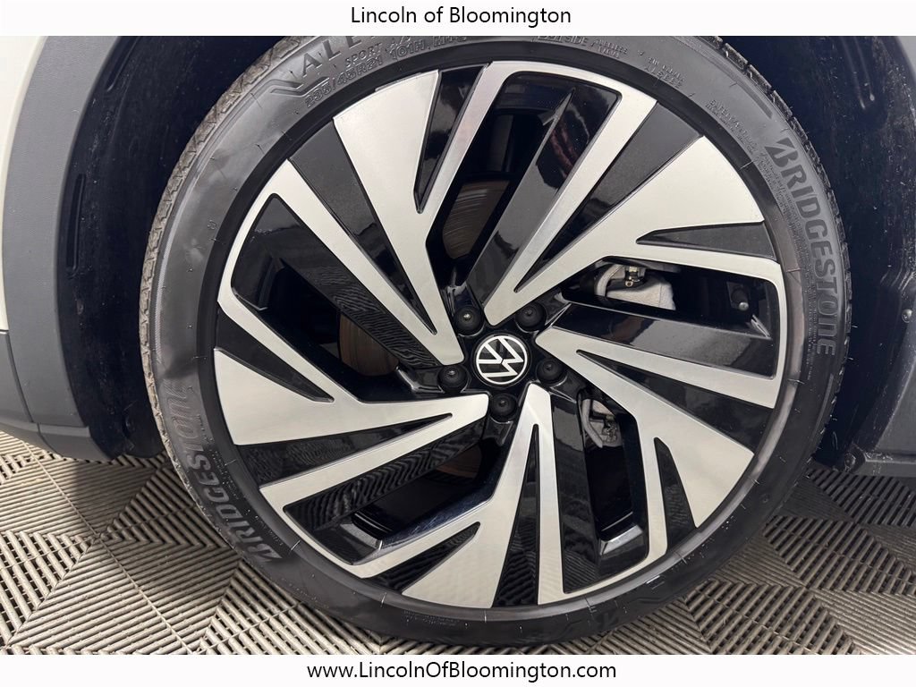 Used 2025 Volkswagen ID.4 Pro S Plus AWD/4WD image 23