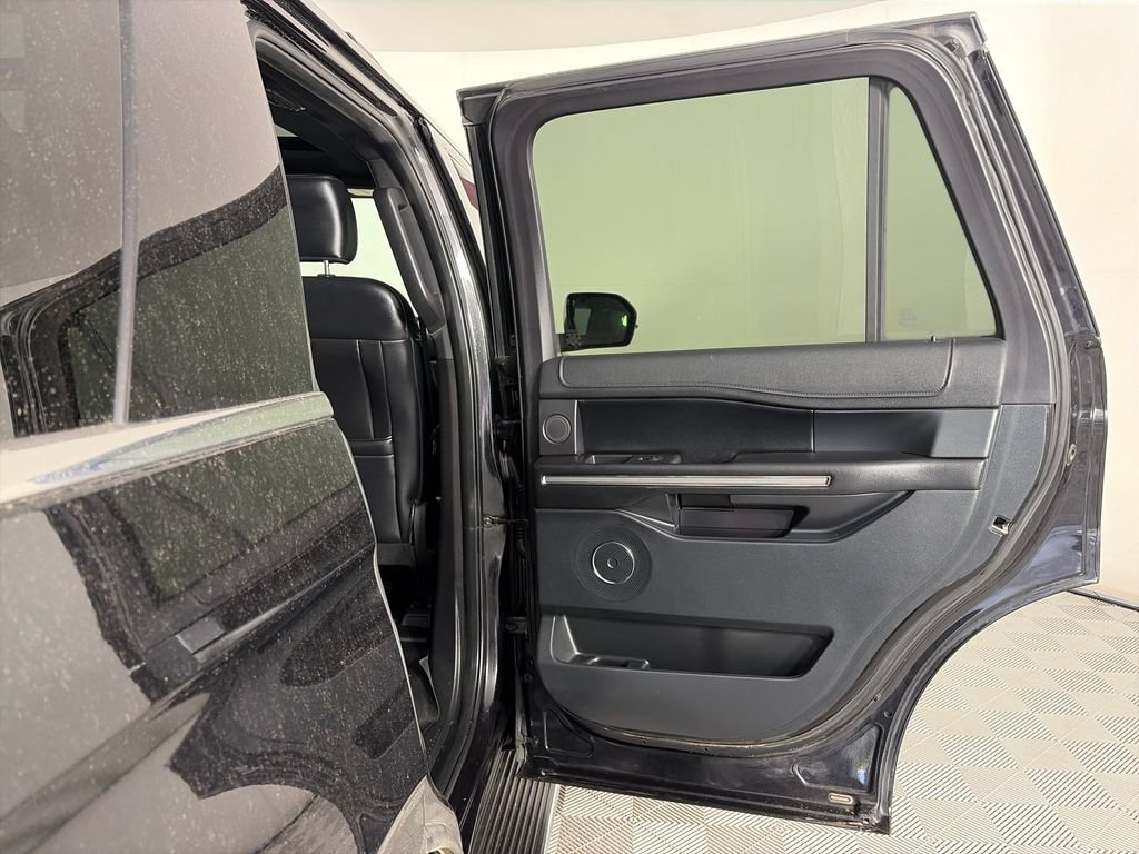 Certified 2019 Ford Expedition XLT w/ Equipment Group 202A AWD/4WD image 28