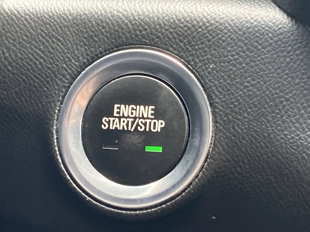 Used 2022 GMC Terrain SLE w/ Driver Convenience Package FWD image 12