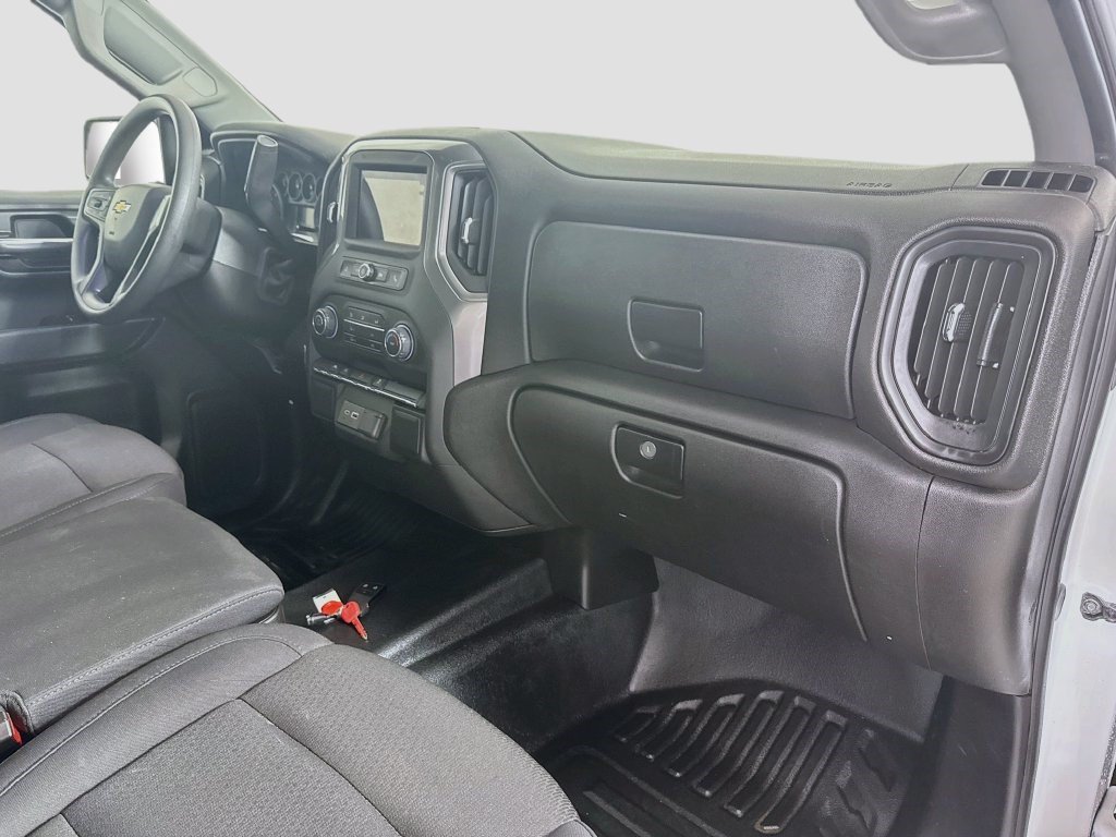Used 2025 Chevrolet Silverado 1500 W/T w/ WT Value Package AWD/4WD image 27