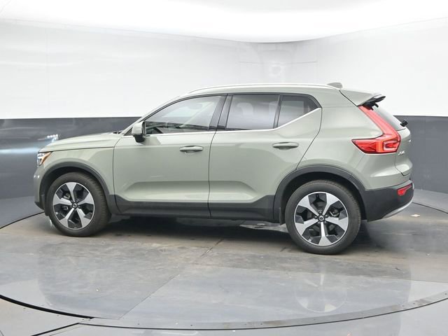 Used 2023 Volvo XC40 B5 Plus w/ Protection Package Premier image 5