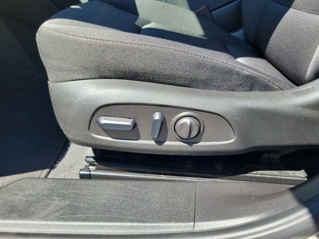 Used 2024 Chevrolet Malibu LT FWD image 13