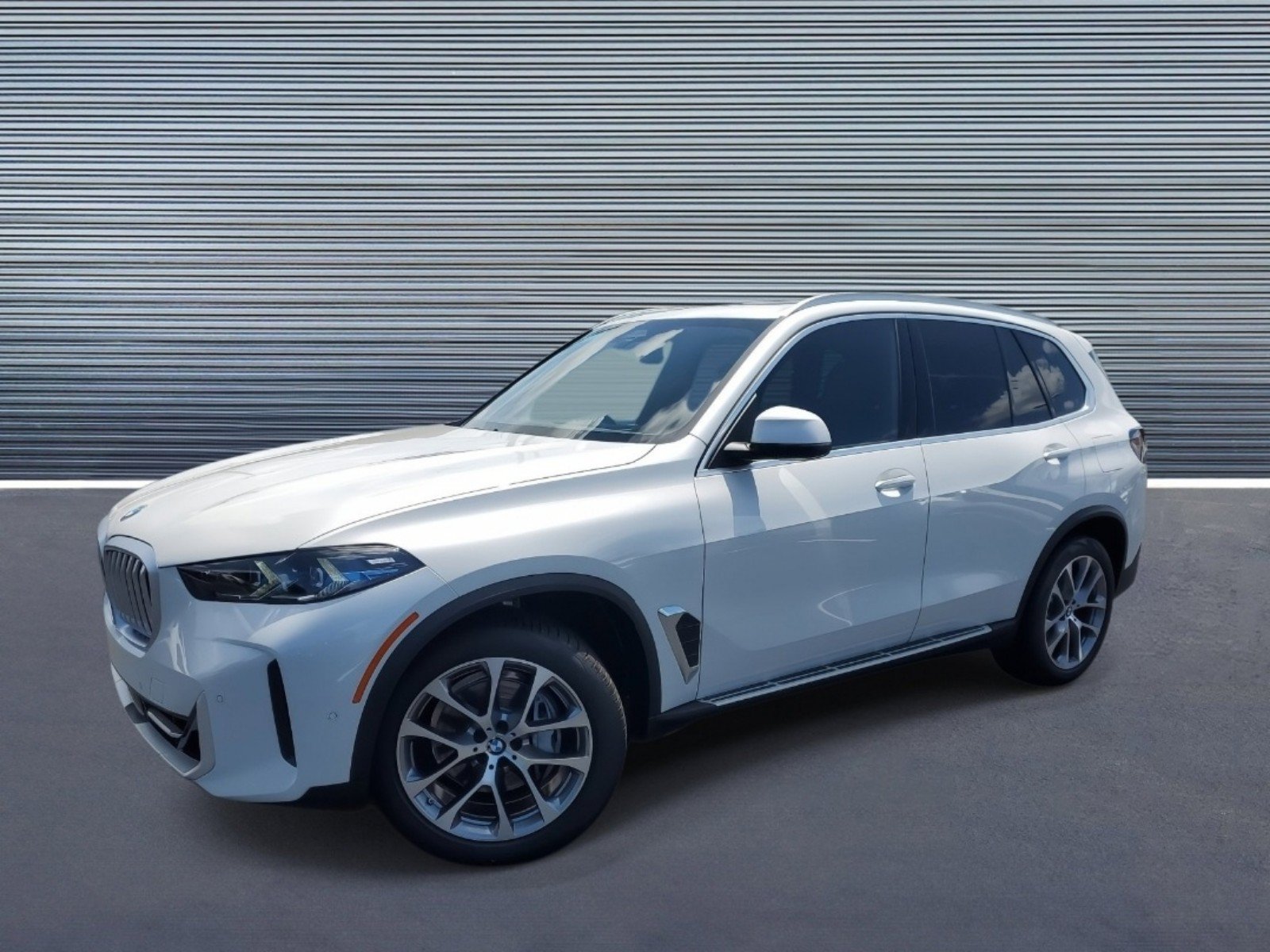 New 2025 BMW X5 sDrive40i w/ Climate Comfort Package RWD 360° Tour