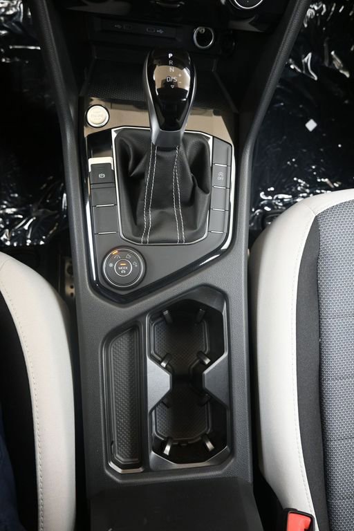 Used 2025 Volkswagen Taos S AWD/4WD image 34