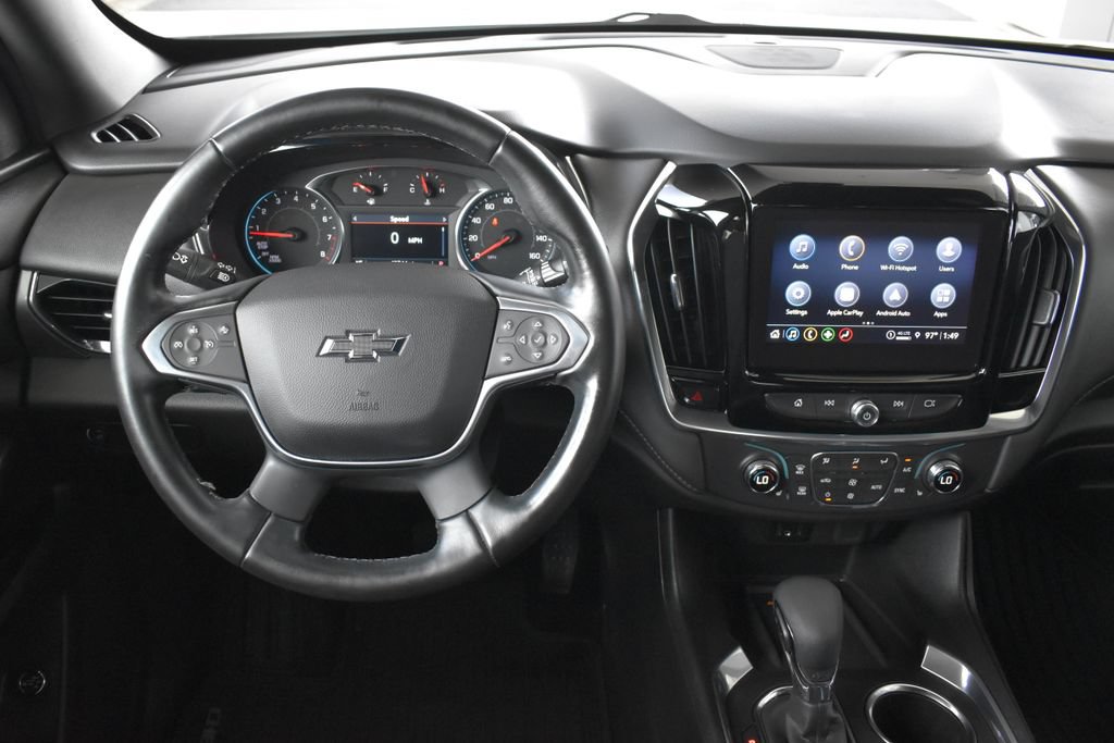 Used 2023 Chevrolet Traverse LT FWD image 3