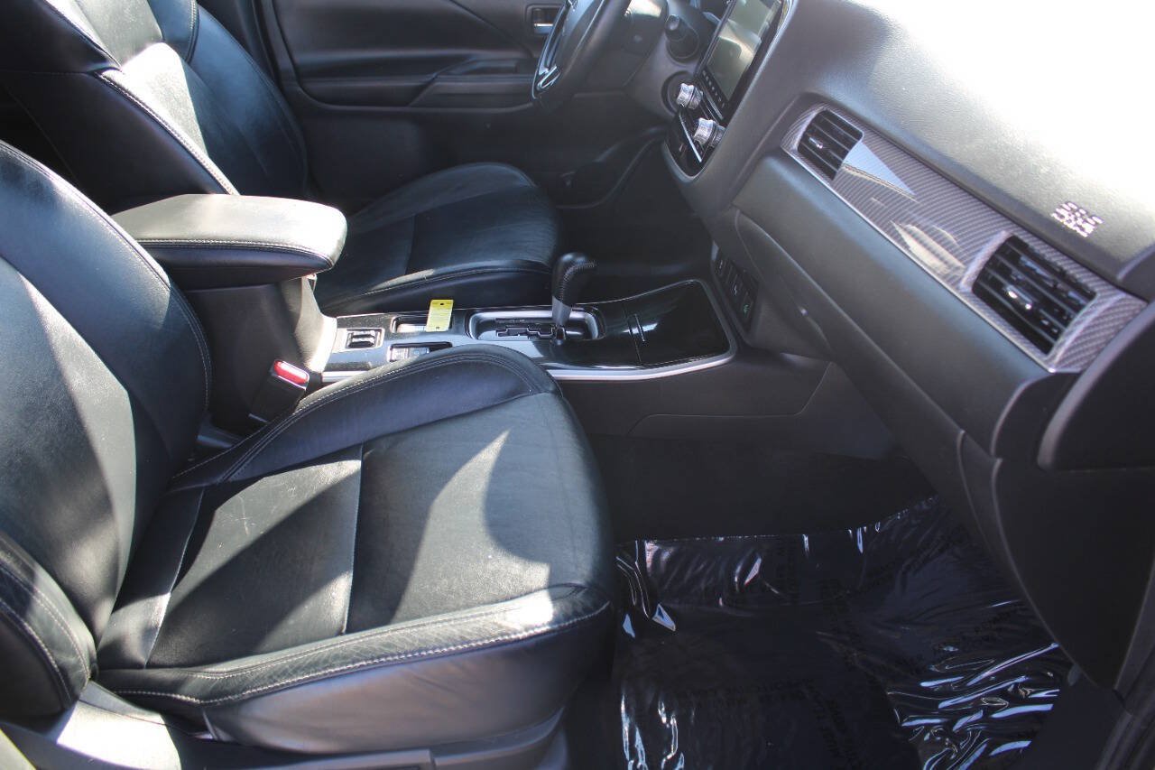 Used 2020 Mitsubishi Outlander SEL FWD image 12