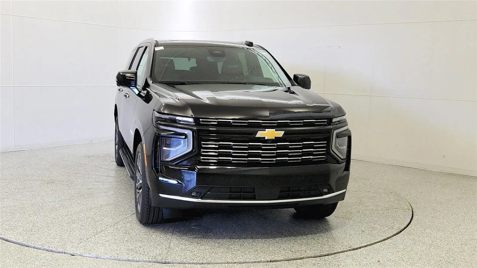 New 2026 Chevrolet Tahoe High Country w/ Sun And Tow Package AWD/4WD image 2