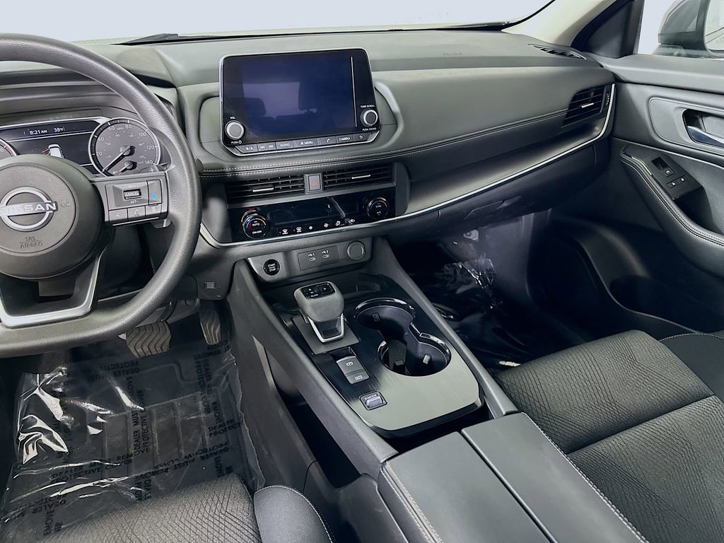 Used 2024 Nissan Rogue SV image 19