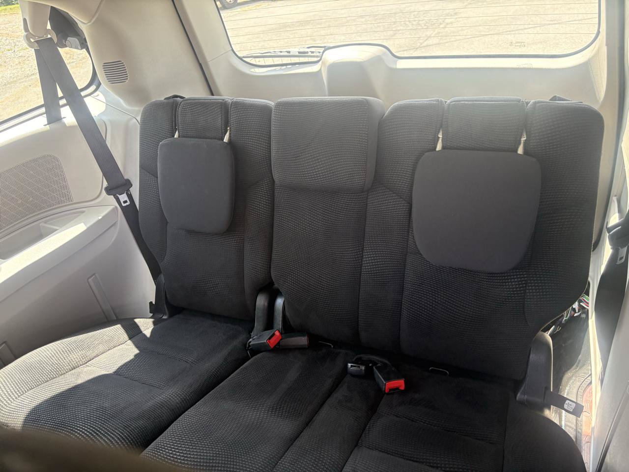 Used 2020 Dodge Grand Caravan SE FWD image 26