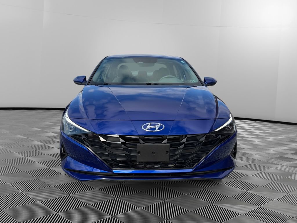 Certified 2023 Hyundai Elantra Blue image 2