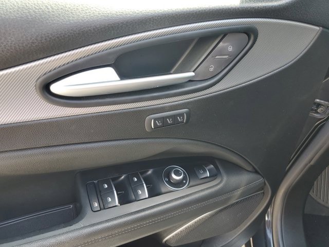 Used 2018 Alfa Romeo Stelvio Ti Sport AWD/4WD image 24