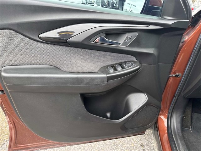 Used 2021 Chevrolet TrailBlazer LT w/ Convenience Package image 24