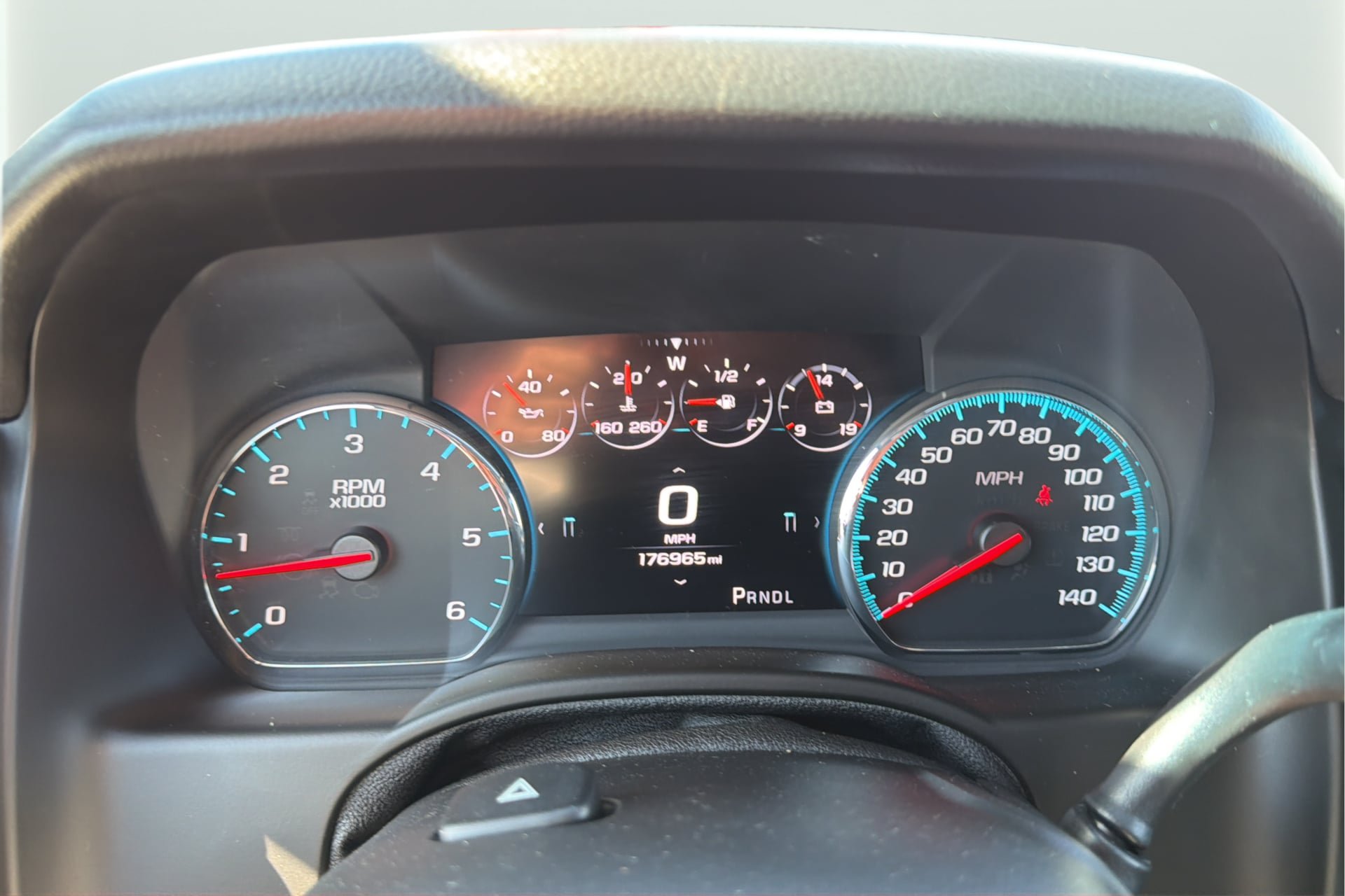 Used 2017 GMC Yukon XL SLT w/ Open Road Package AWD/4WD image 29