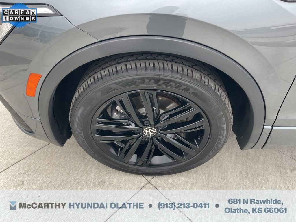 Used 2022 Volkswagen Tiguan SE R-Line image 22