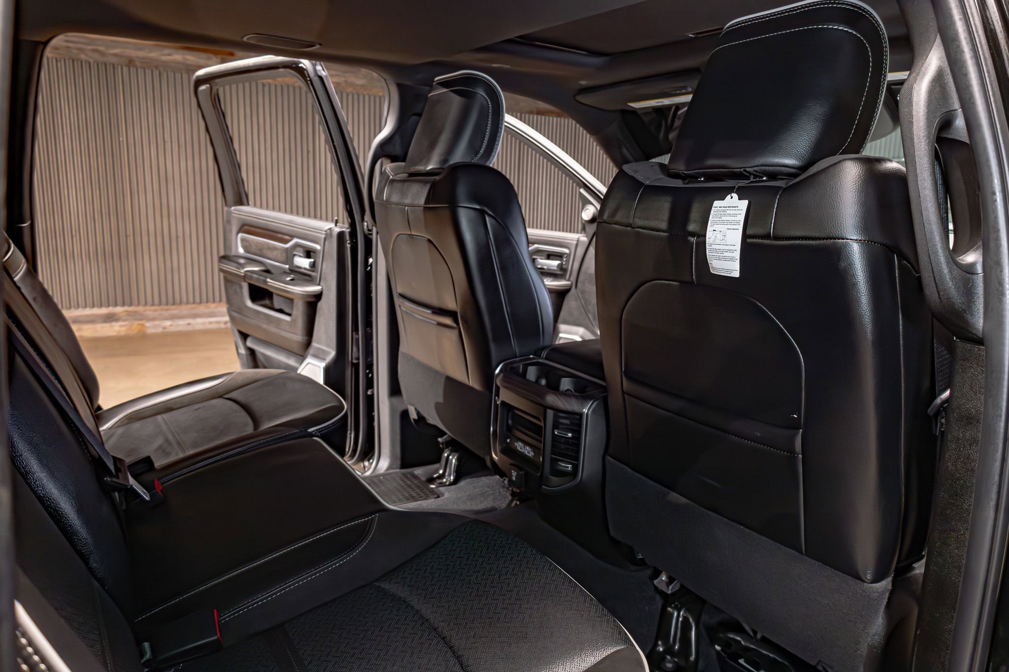 Used 2025 RAM 3500 Laramie image 28