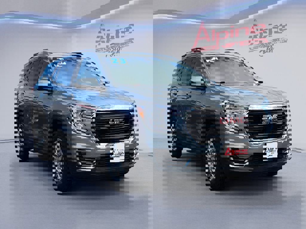 Used 2023 GMC Terrain SLE w/ Driver Convenience Package image 7