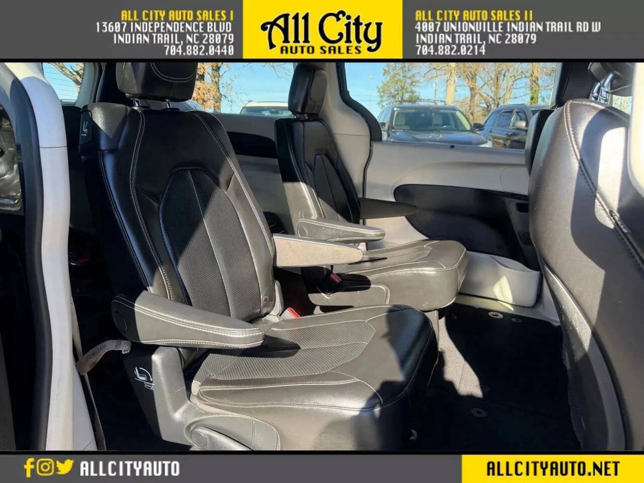 Used 2020 Chrysler Voyager Lxi FWD image 12