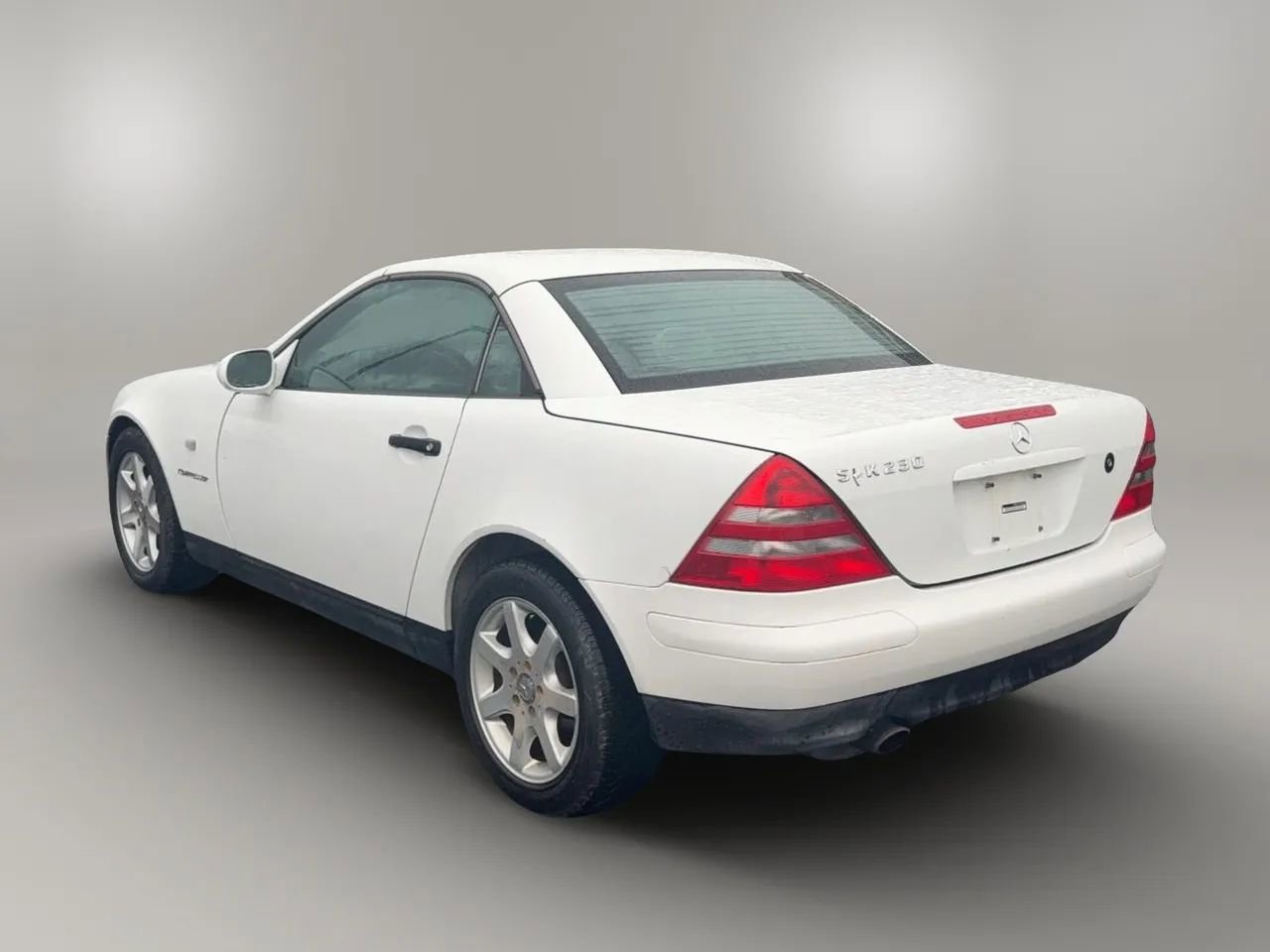 Used 1998 Mercedes-Benz SLK 230 image 4