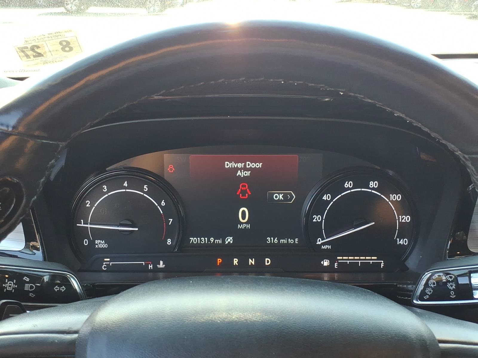 Used 2022 Lincoln Corsair AWD w/ Premium Package image 18