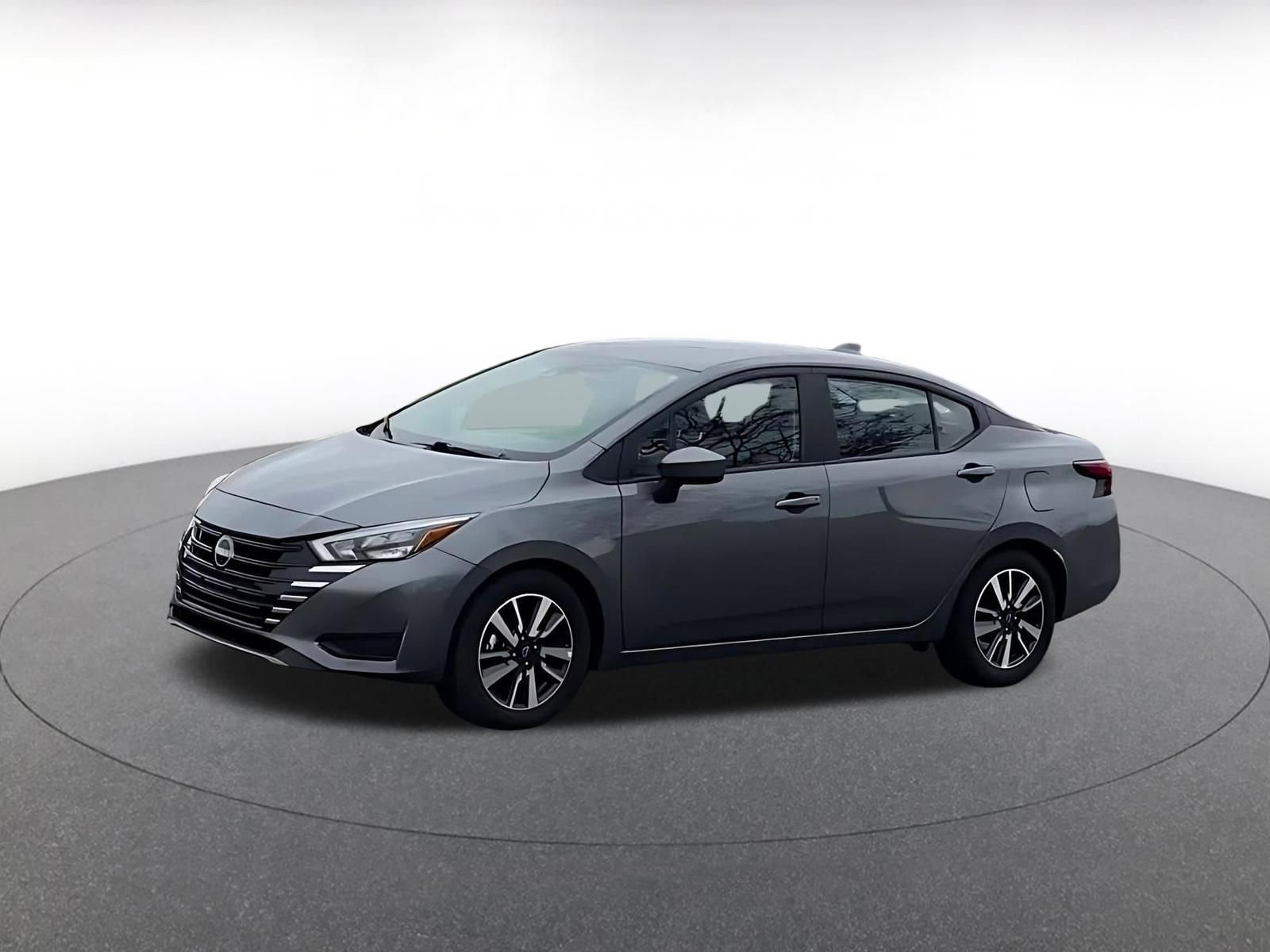 Used 2025 Nissan Versa SV FWD image 8