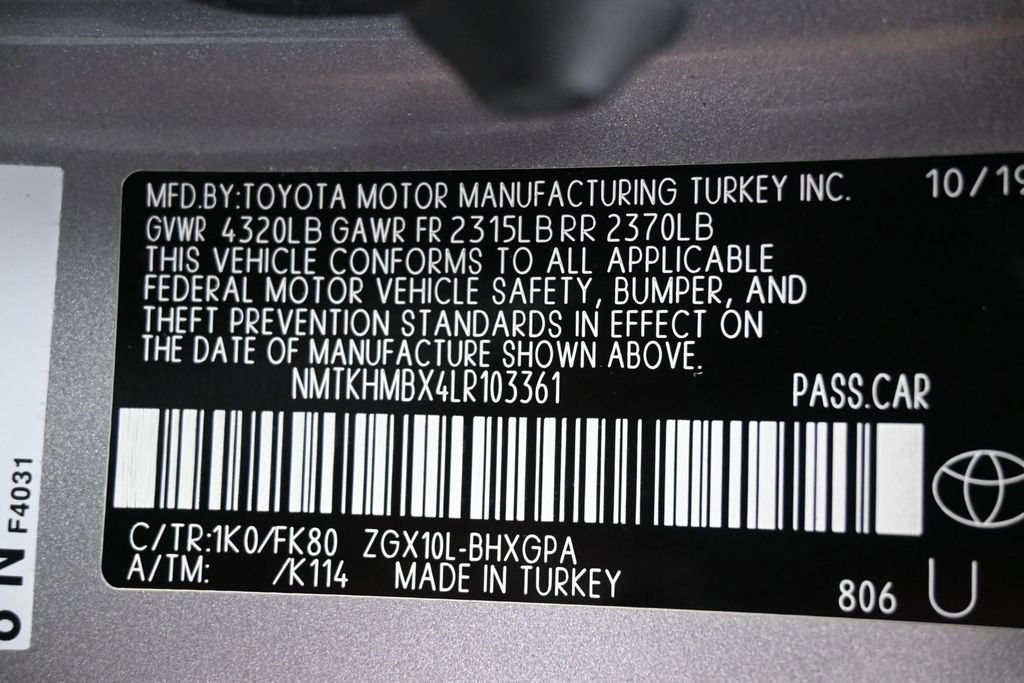Used 2020 Toyota C-HR XLE FWD image 3