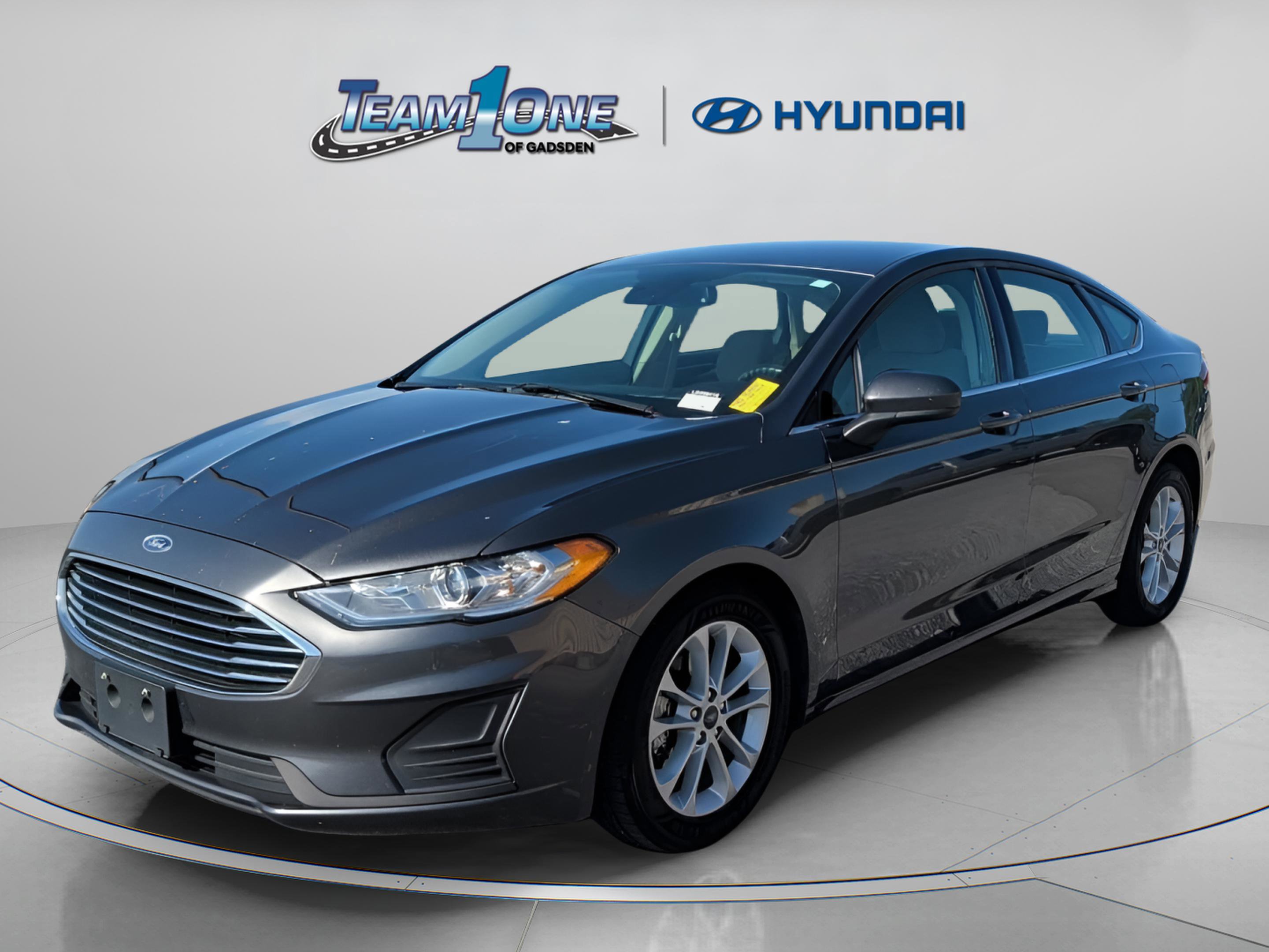 Used 2020 Ford Fusion SE image 4