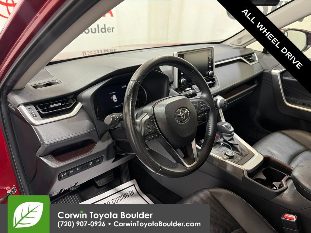 Used 2019 Toyota RAV4 Limited w/ Cold Weather Package AWD/4WD image 23
