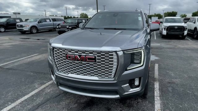 Used 2021 GMC Yukon XL Denali AWD/4WD image 5