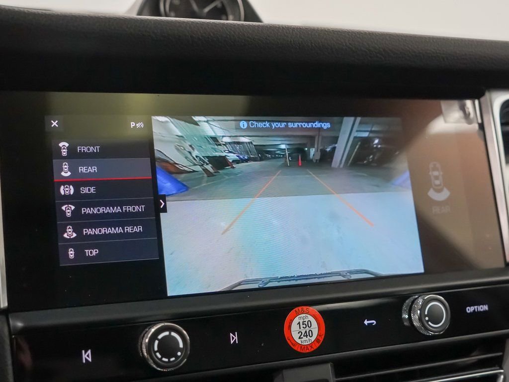 Certified 2025 Porsche Macan image 31