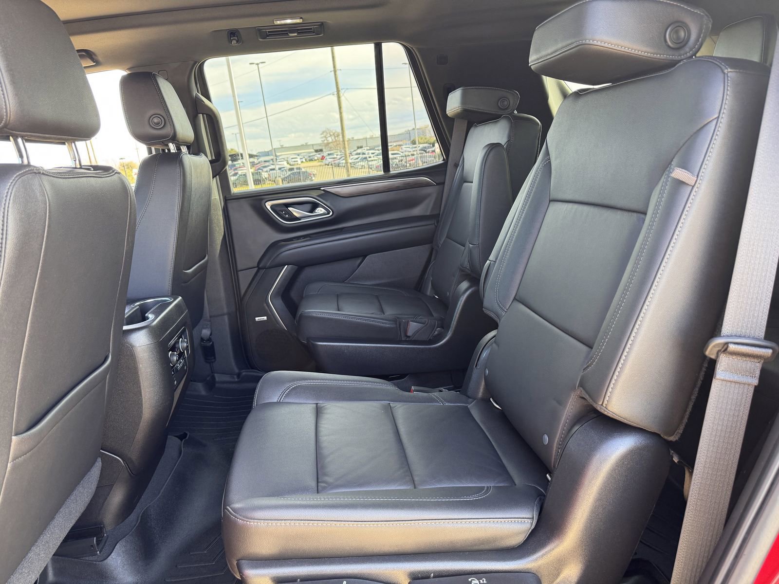 Used 2021 Chevrolet Tahoe Z71 w/ Luxury Package image 18