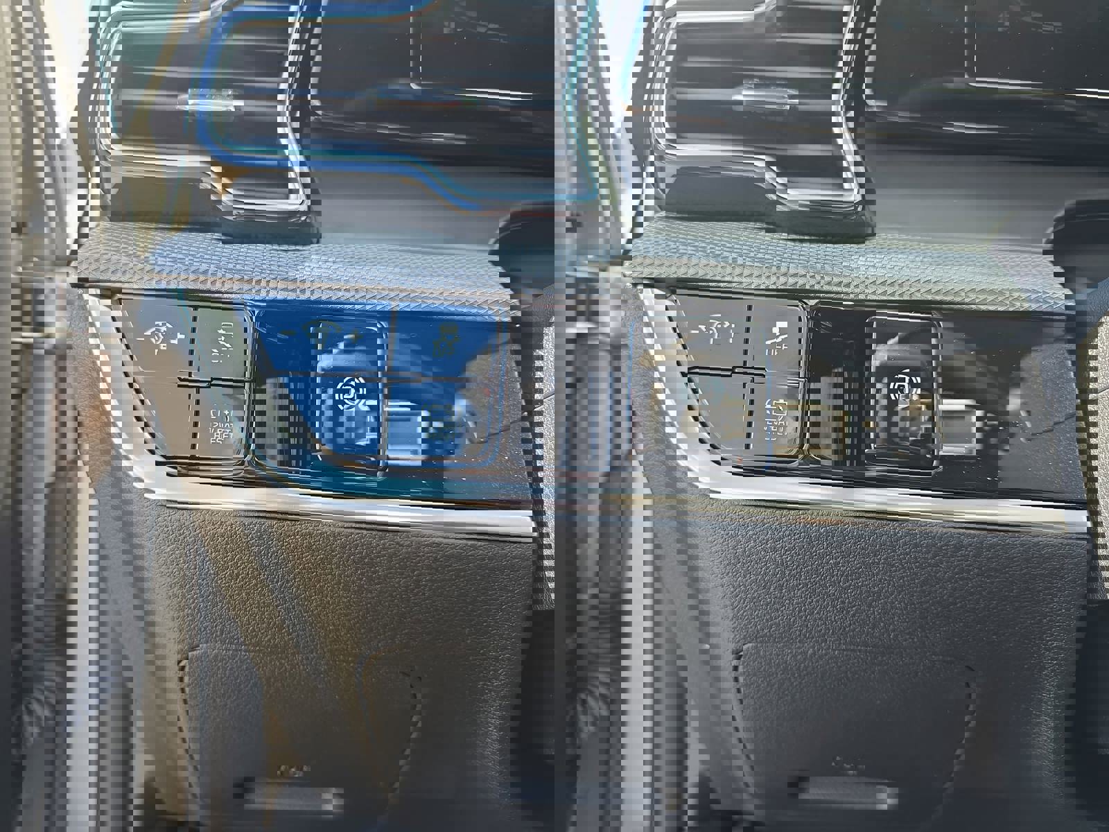 Used 2025 Kia Sportage LX image 27