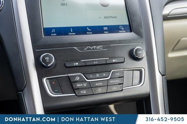 Used 2020 Ford Fusion SE w/ Fleet SE Value Package image 10