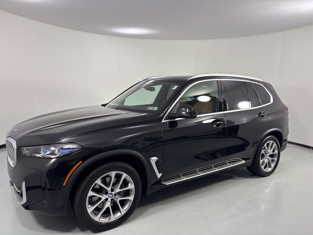 Used 2024 BMW X5 xDrive40i w/ Premium Package AWD/4WD image 4