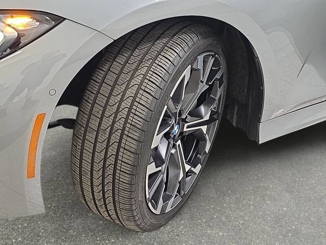 Certified 2026 BMW 330i xDrive Sedan w/ M Sport Package AWD/4WD image 29