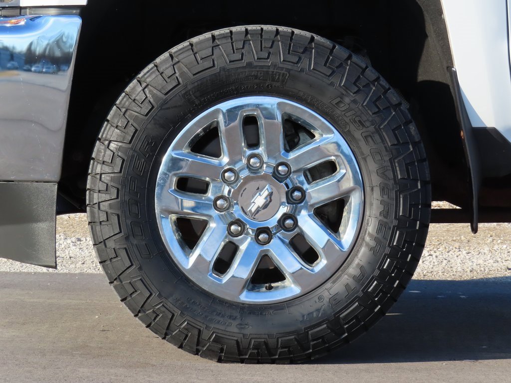 Used 2019 Chevrolet Silverado 2500 LT image 11