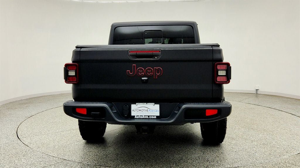Used 2024 Jeep Gladiator Sport AWD/4WD image 6