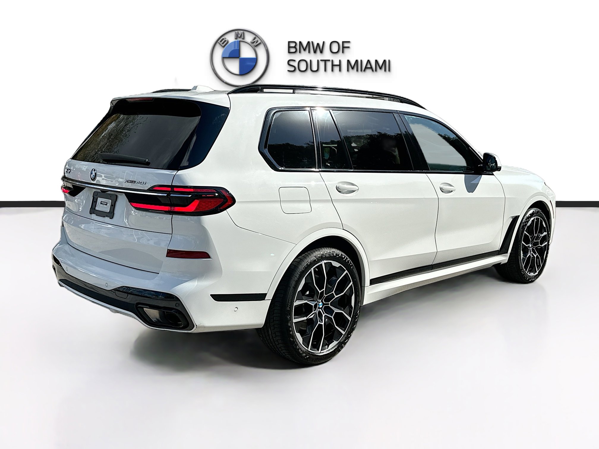 Certified 2023 BMW X7 xDrive40i w/ M Sport Package image 7