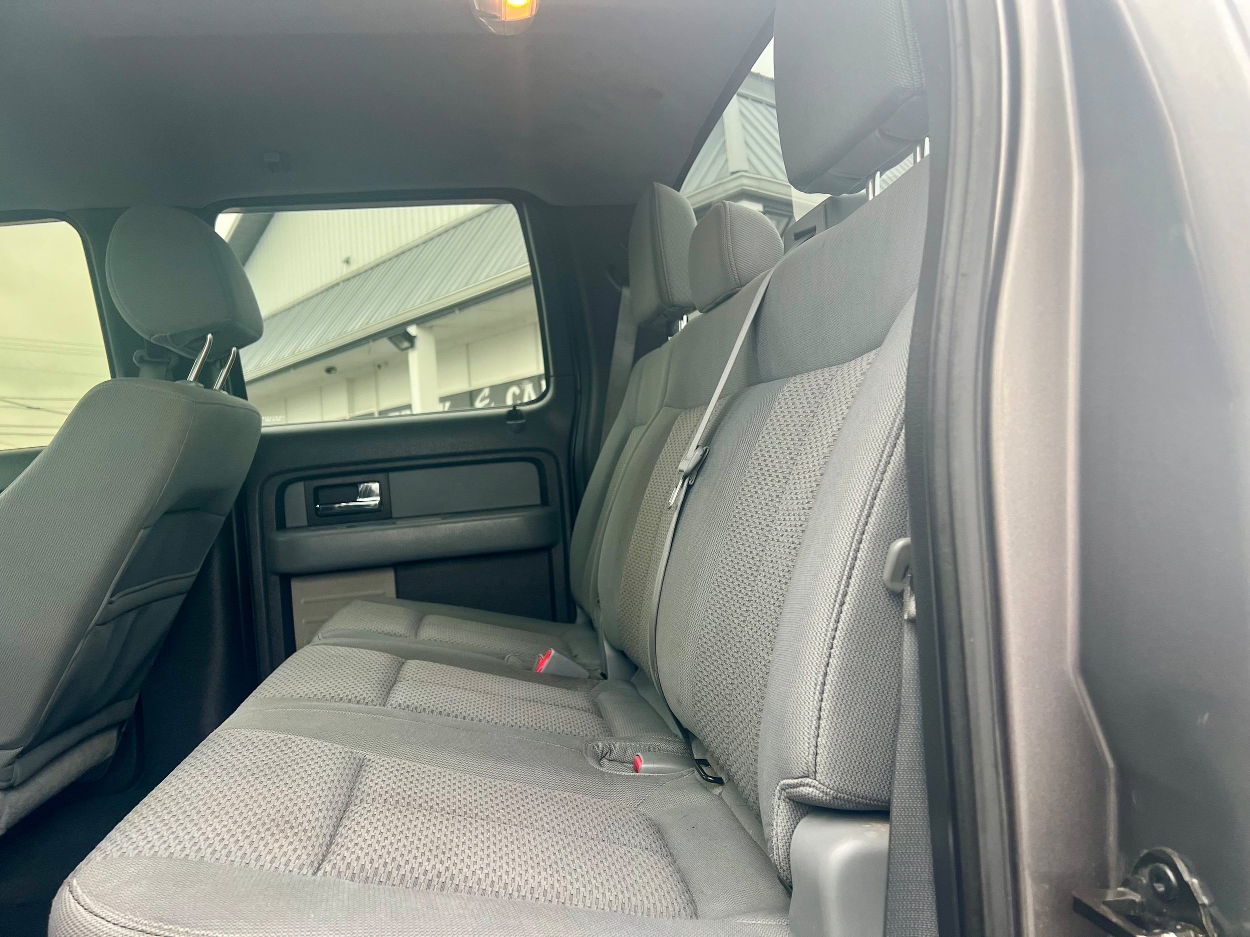 Used 2014 Ford F150 XLT w/ XLT Chrome Package AWD/4WD image 12