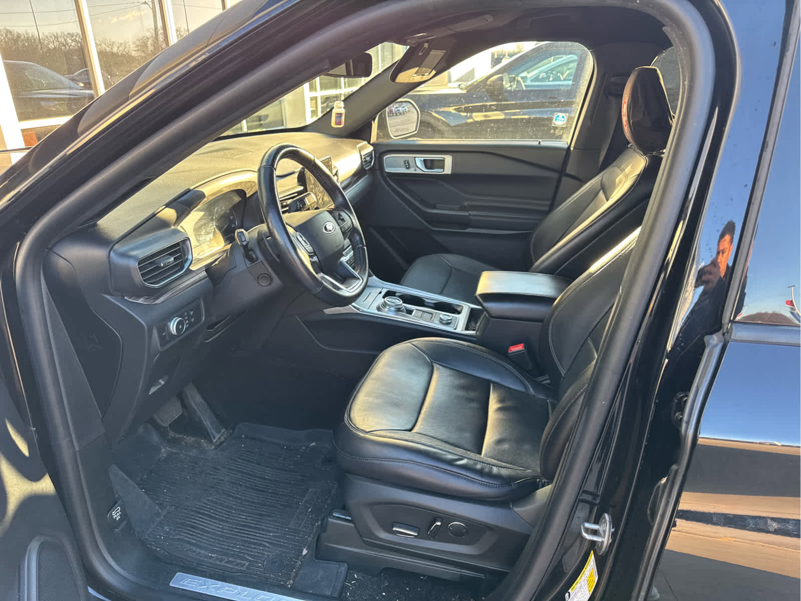 Used 2020 Ford Explorer Limited image 7