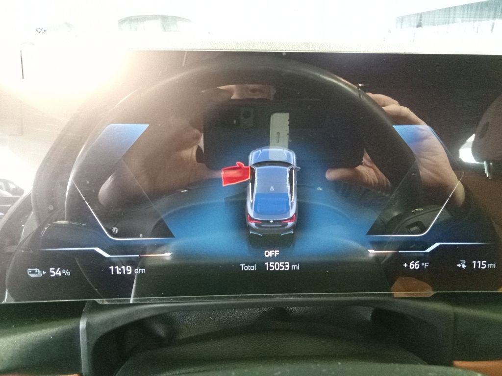 Used 2023 BMW i4 eDrive40 w/ Premium Package RWD image 11