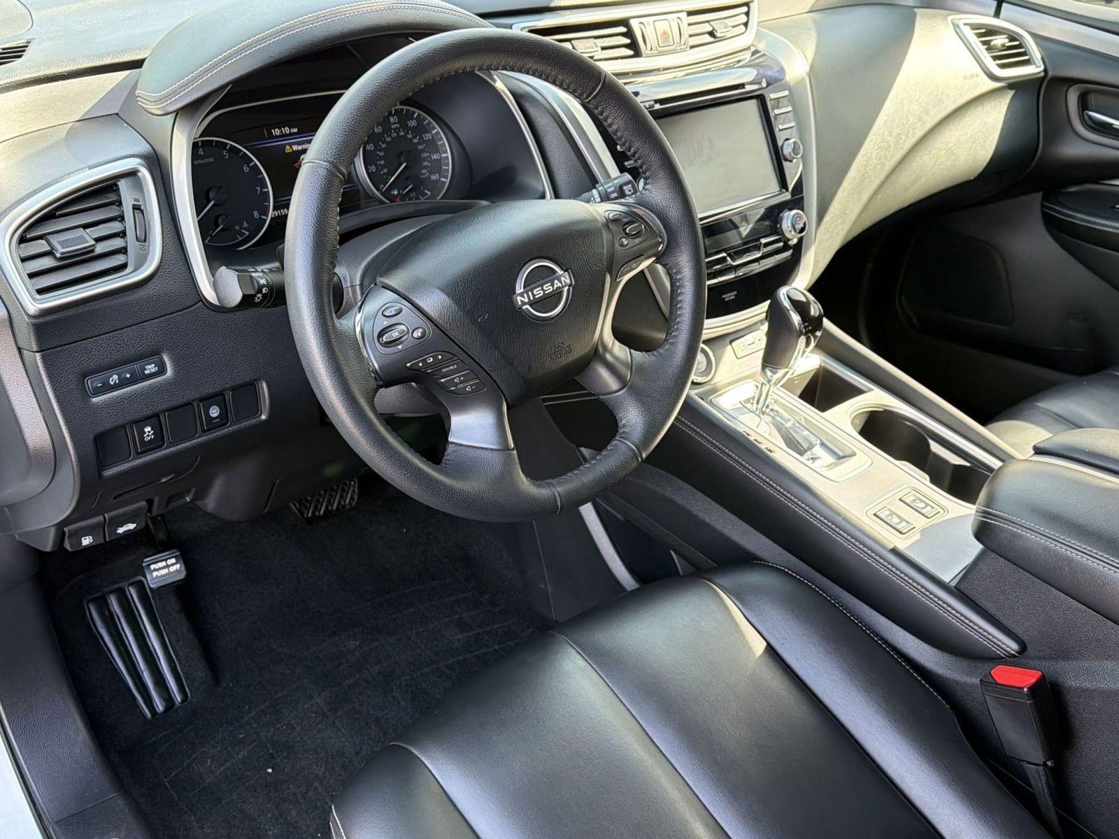 Used 2023 Nissan Murano SV w/ SV Midnight Edition Package image 4