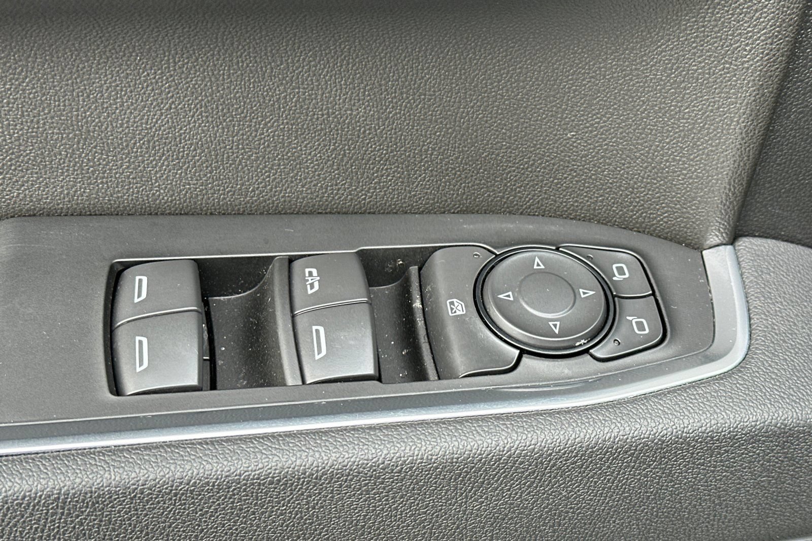 Used 2026 GMC Sierra 1500 Elevation AWD/4WD image 11