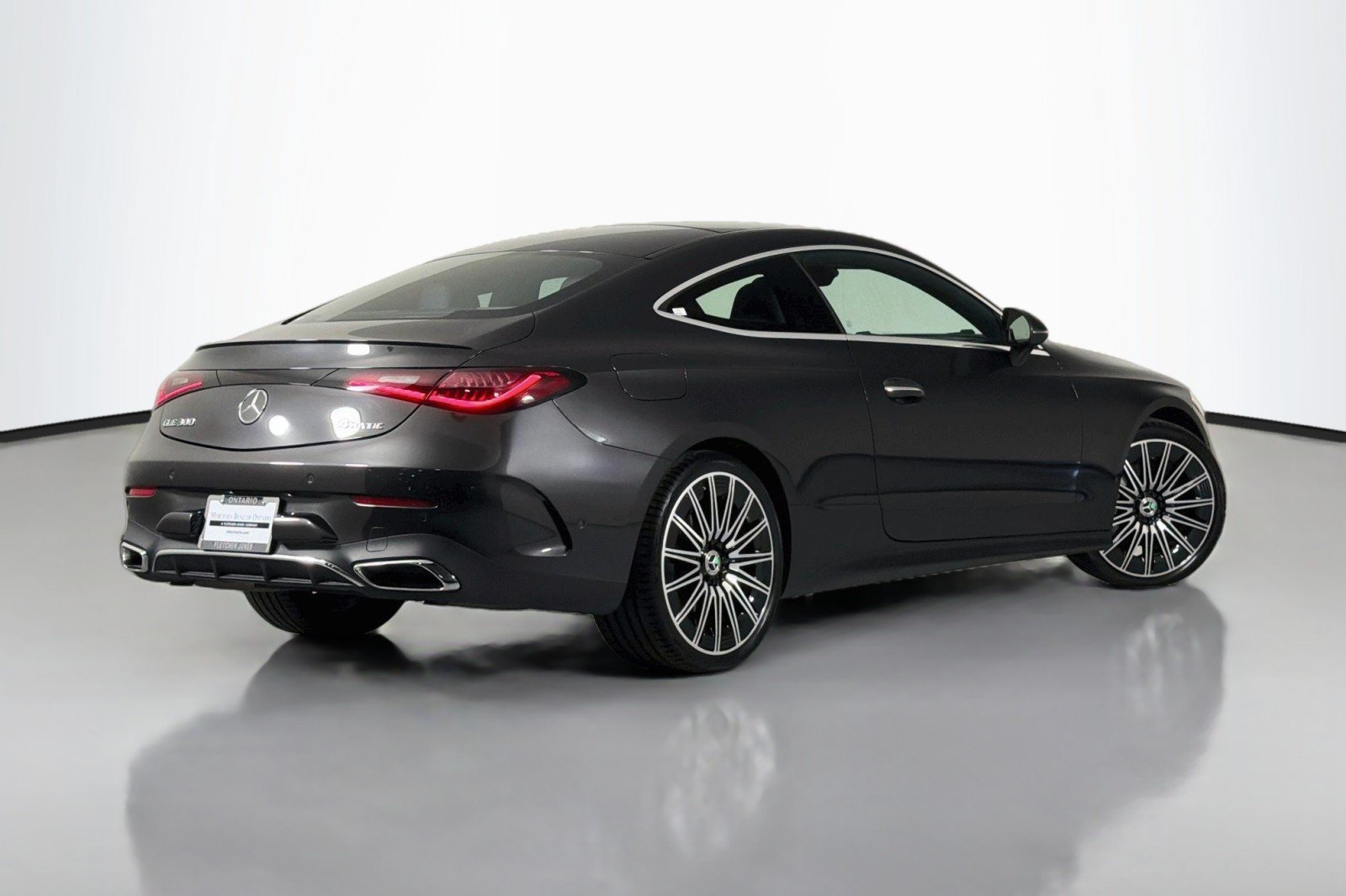 Used 2025 Mercedes-Benz CLE 300 4MATIC Coupe image 33