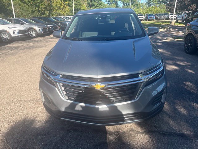 Used 2024 Chevrolet Equinox LT w/ LPO, Floor Liner Package FWD image 2